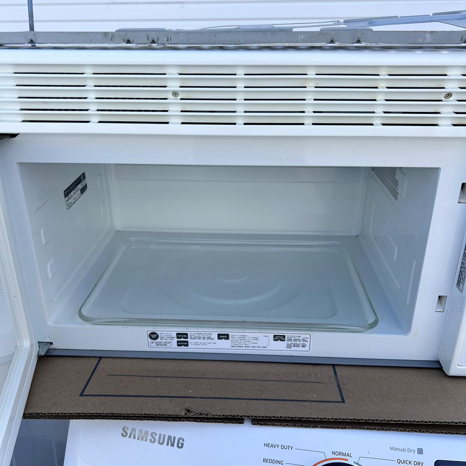 GE Over-the-Range Microwave GE Over-the-Range Microwave